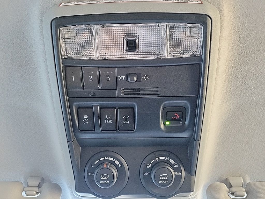 Thumbnail: 2020 Toyota 4Runner - 36