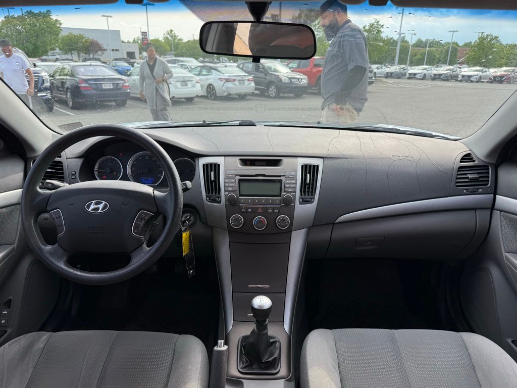2010 Hyundai Sonata GLS 15