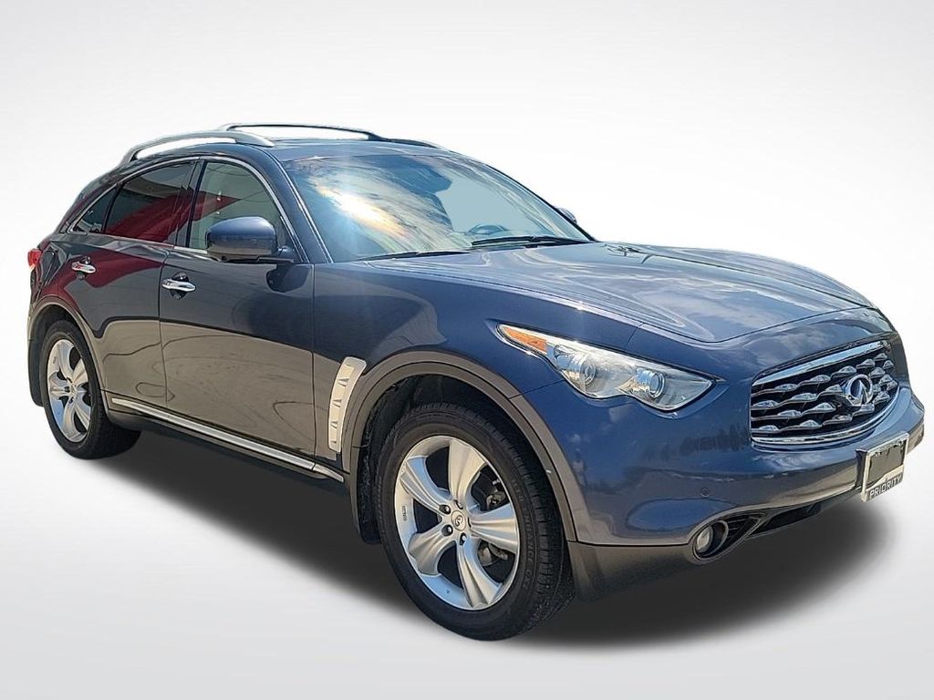 Thumbnail: 2011 INFINITI FX35 - 7