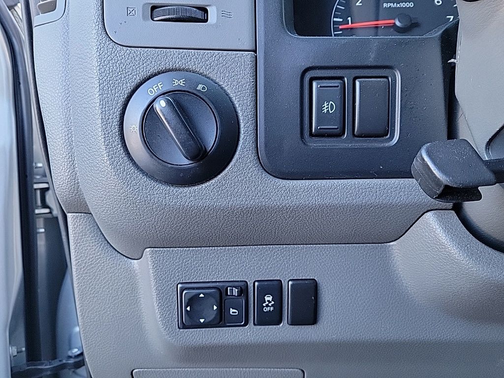 Thumbnail: 2016 Nissan NV - 26