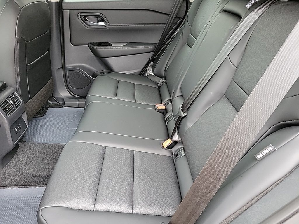 Thumbnail: 2026 Nissan Rogue - 12