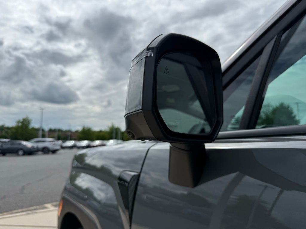 Thumbnail: 2024 Hyundai Santa Fe - 10