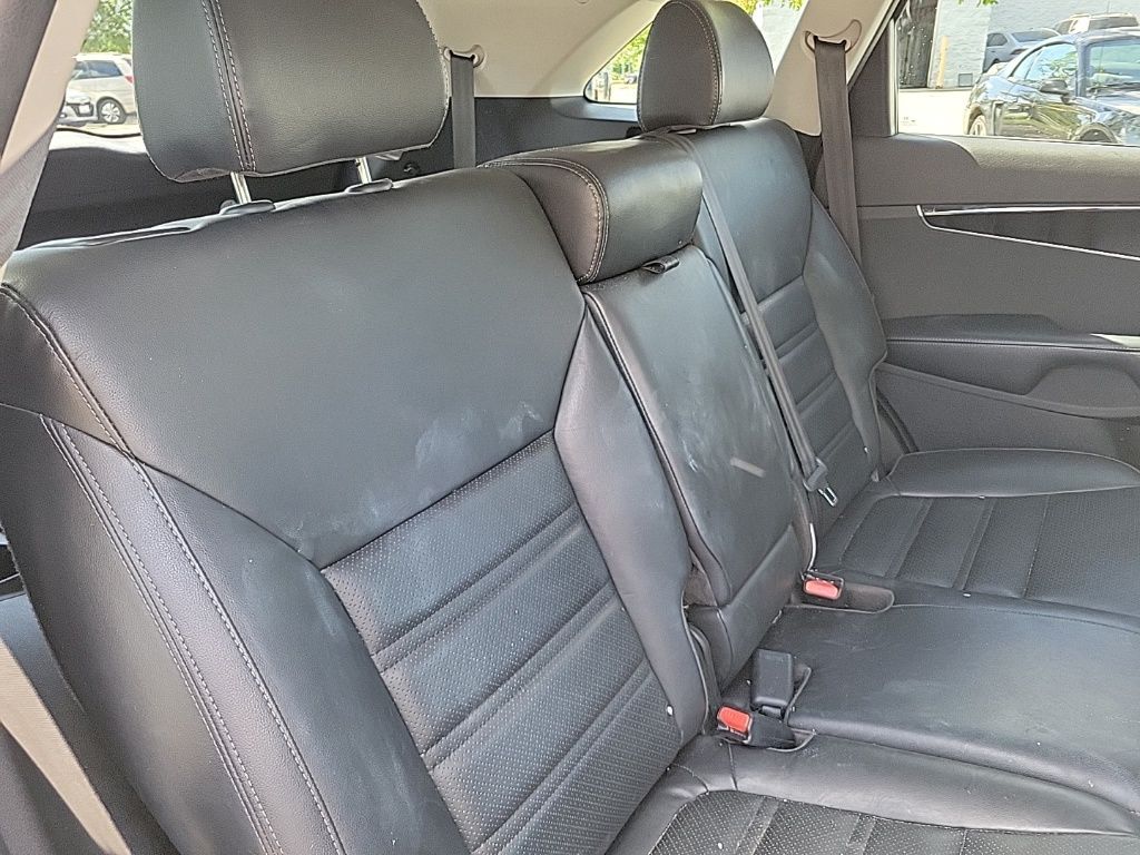 Thumbnail: 2019 Kia Sorento - 13