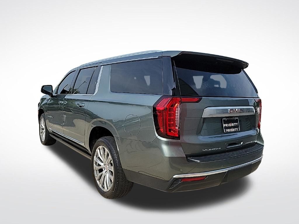Thumbnail: 2023 GMC Yukon XL - 3