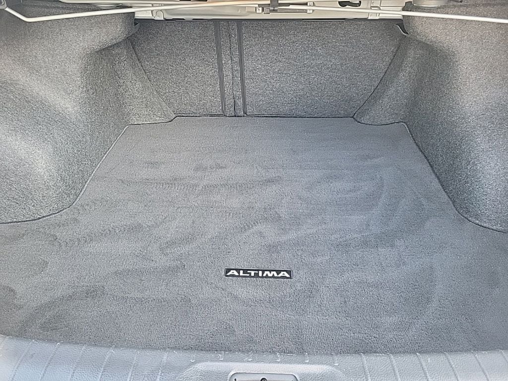 Thumbnail: 2020 Nissan Altima - 16