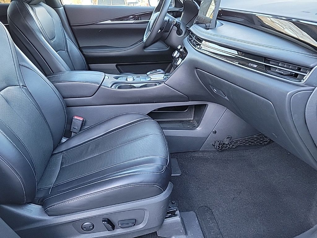 Thumbnail: 2023 INFINITI QX60 - 17