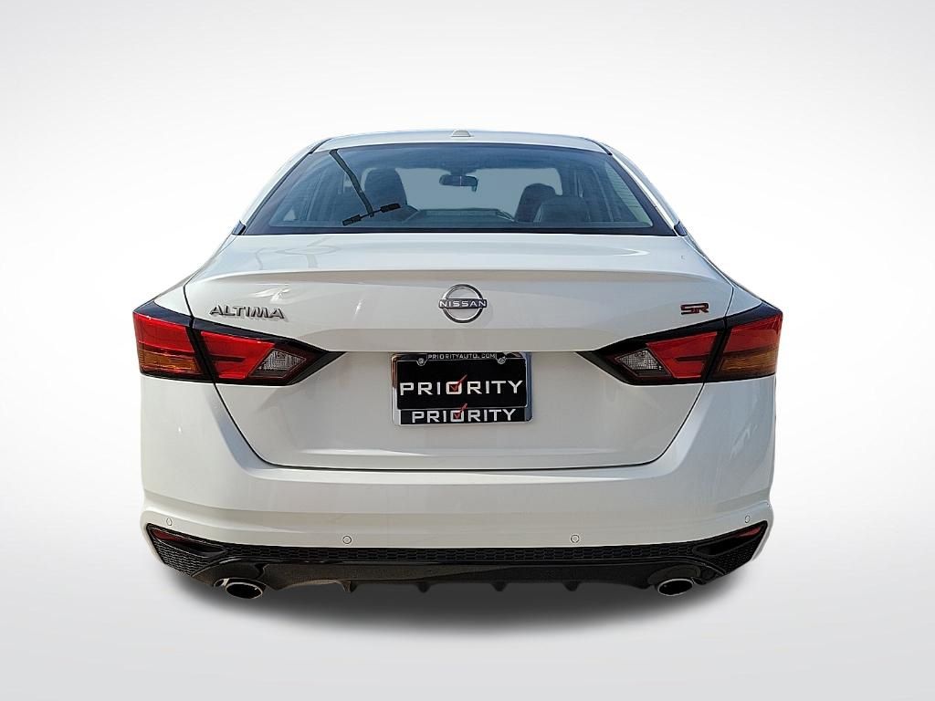 Thumbnail: 2024 Nissan Altima - 4