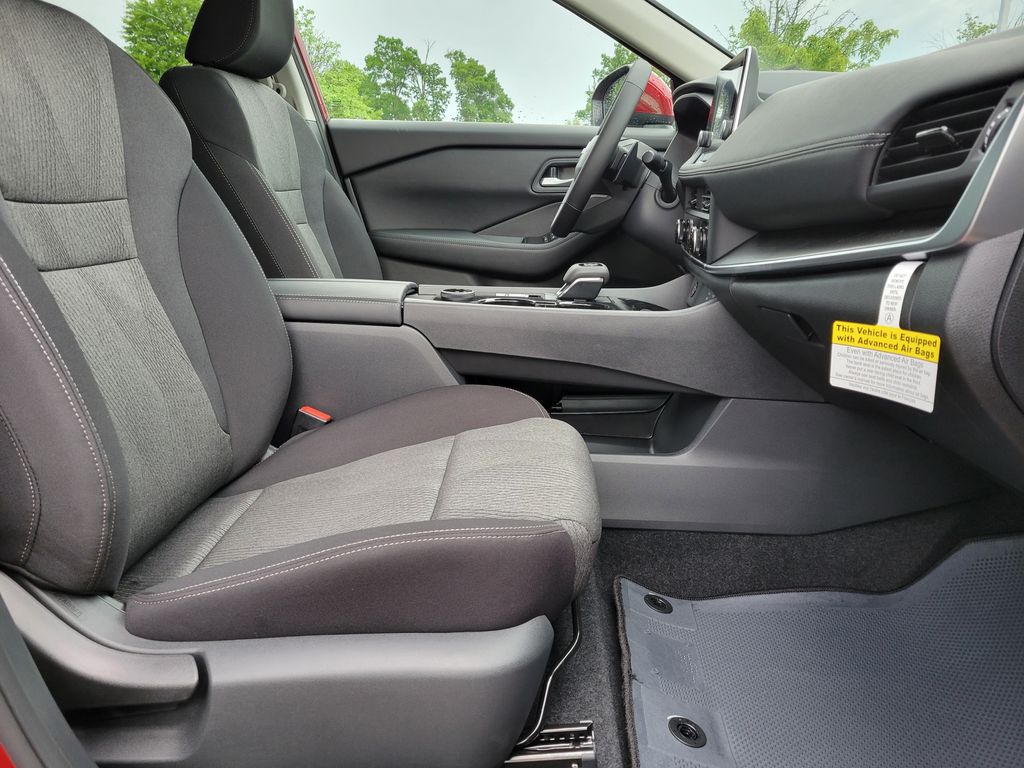 Thumbnail: 2026 Nissan Rogue - 15