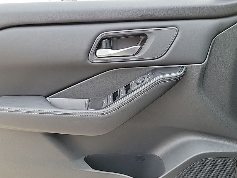 Thumbnail: 2026 Nissan Rogue - 28