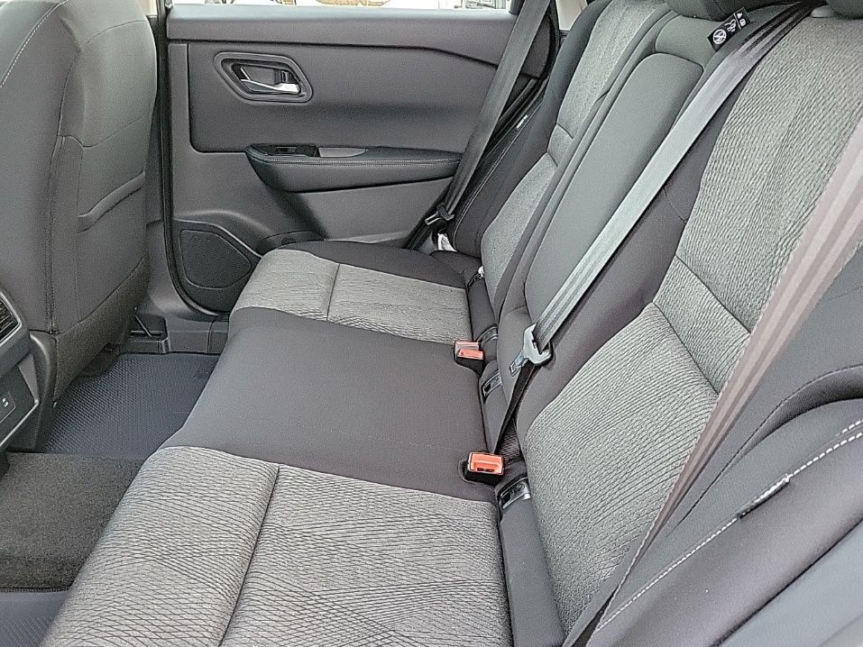 Thumbnail: 2026 Nissan Rogue - 13