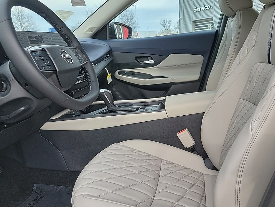 Thumbnail: 2026 Nissan Sentra - 13