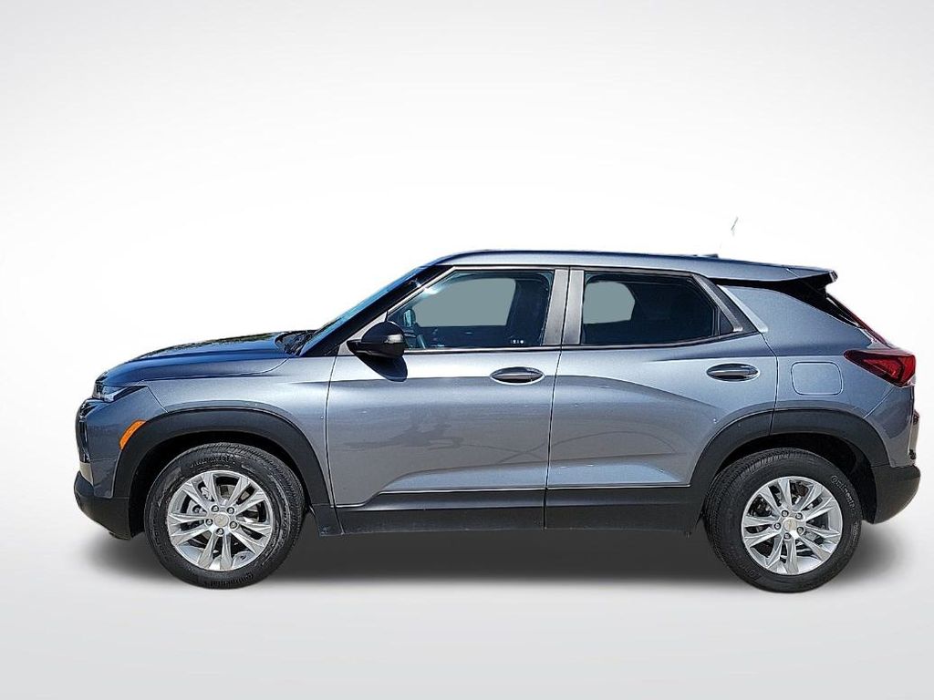 Thumbnail: 2021 Chevrolet TrailBlazer - 2
