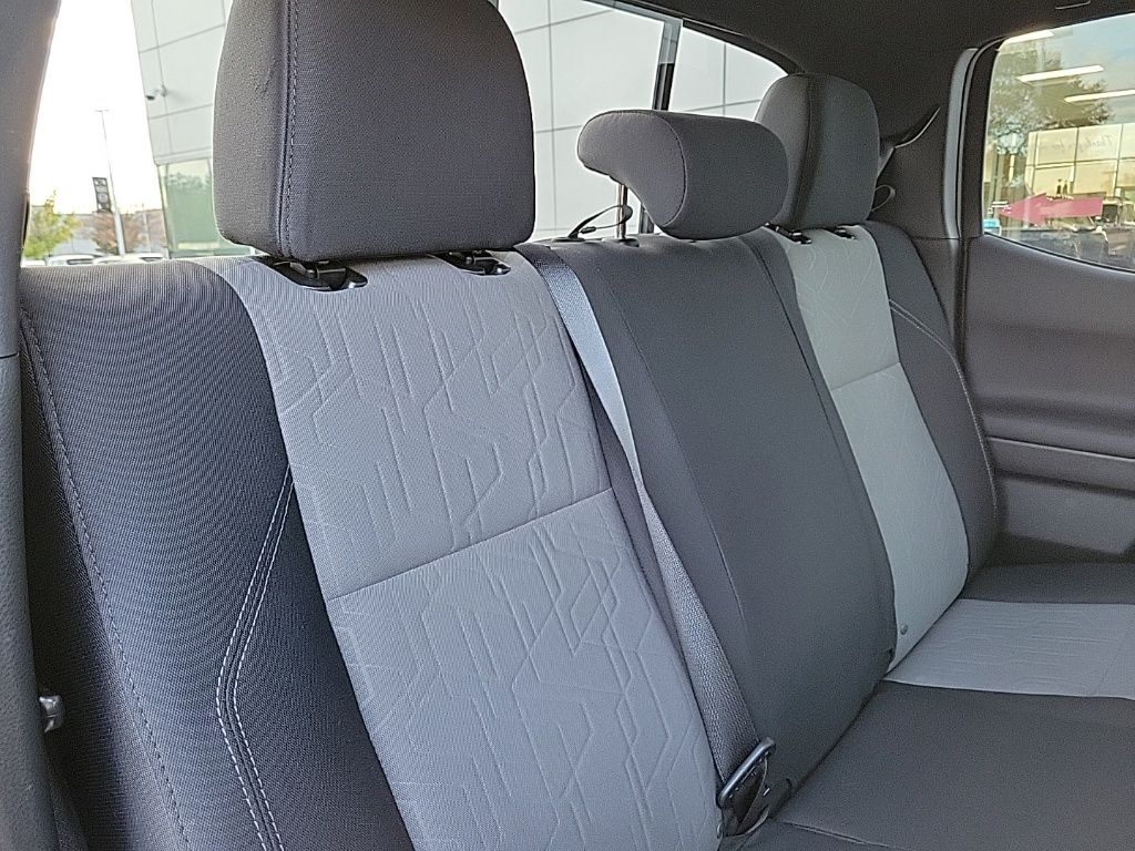 Thumbnail: 2021 Toyota Tacoma - 13