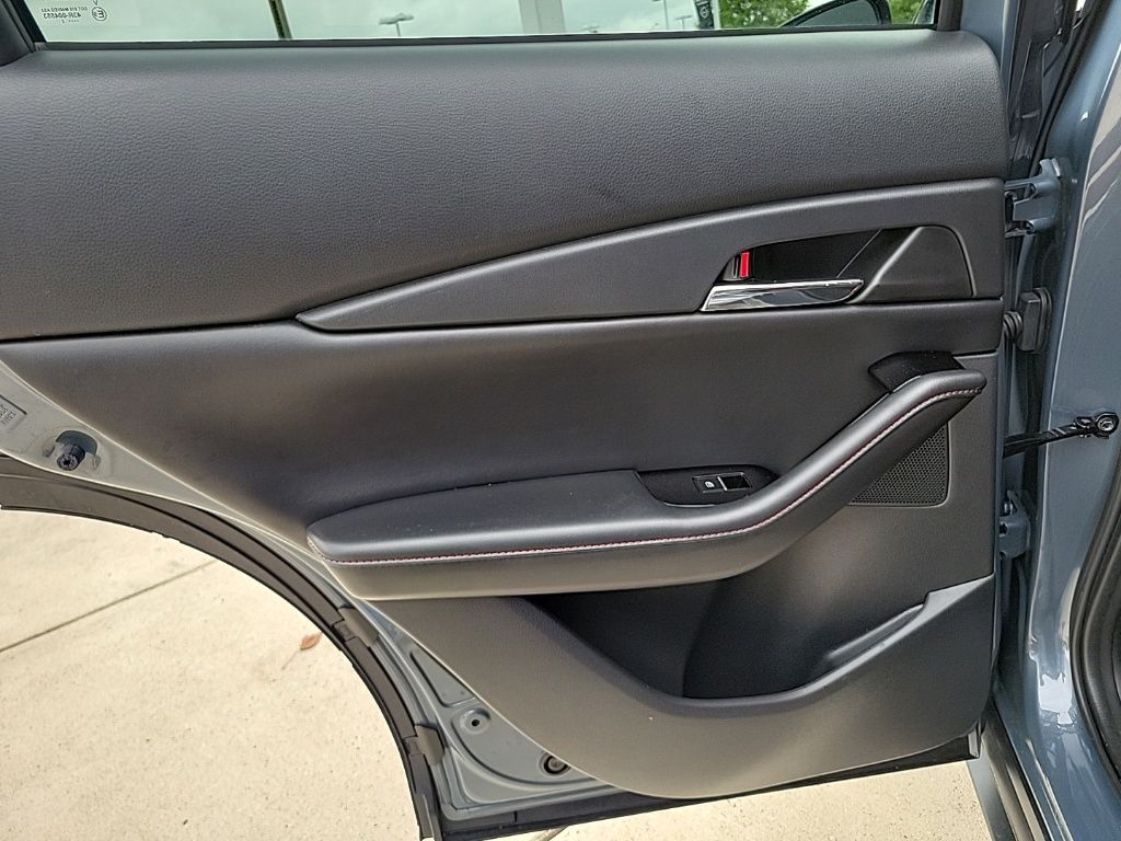 Thumbnail: 2022 Mazda CX-30 - 21