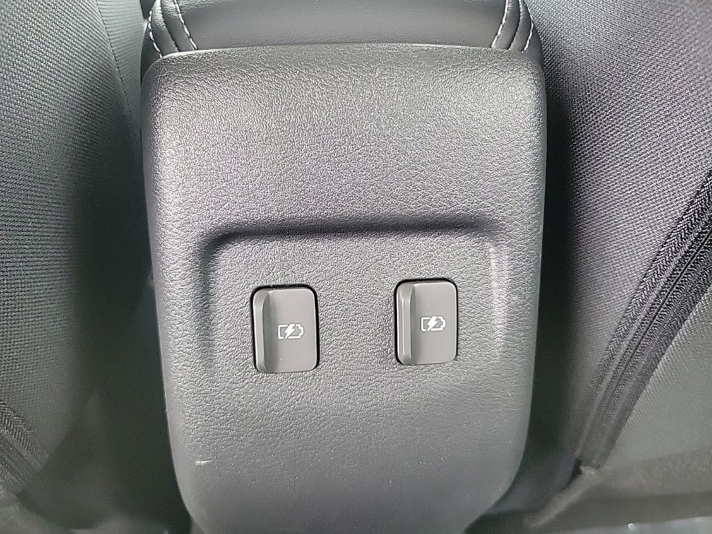 Thumbnail: 2024 Nissan Kicks - 19