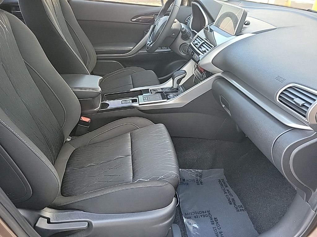 Thumbnail: 2020 Mitsubishi Eclipse Cross - 16