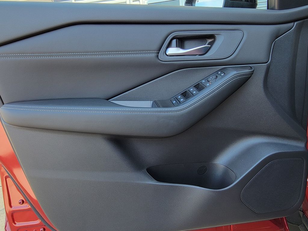 Thumbnail: 2026 Nissan Rogue - 30