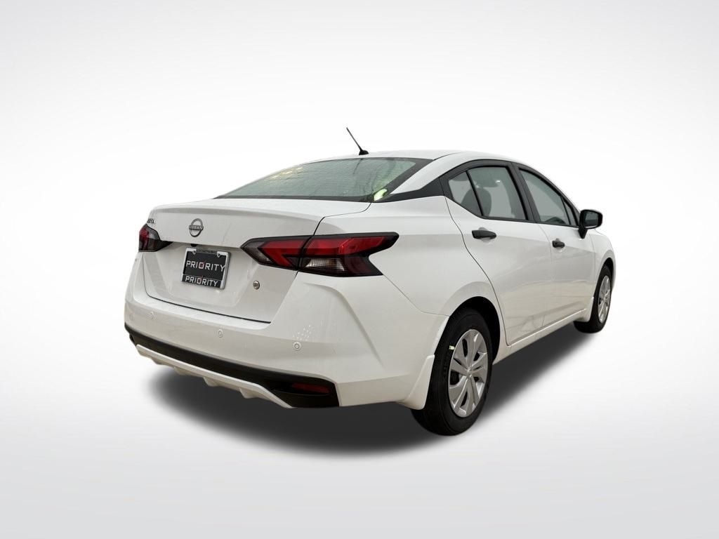 2025 Nissan Versa S 5