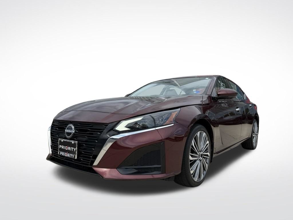 Thumbnail: 2024 Nissan Altima - 1