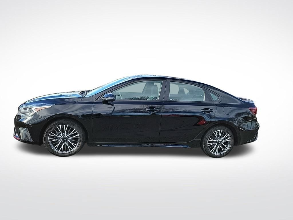 Thumbnail: 2023 Kia Forte - 2