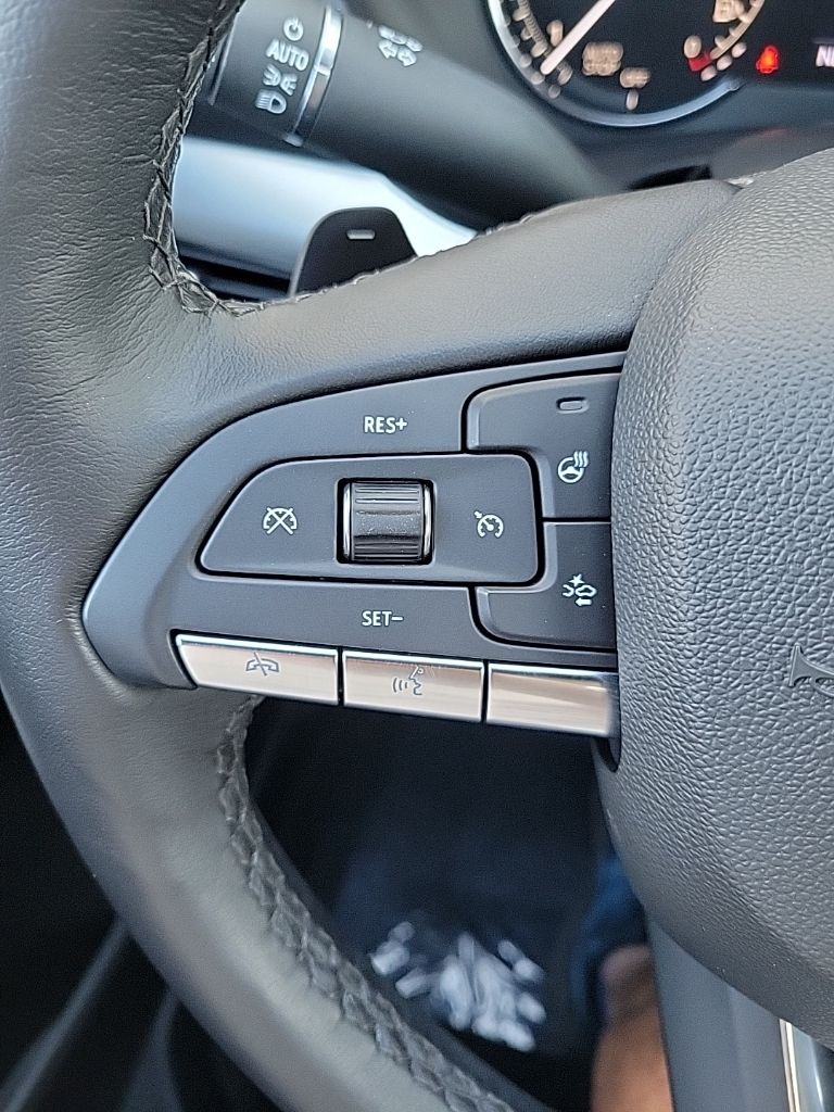 Thumbnail: 2020 Cadillac XT4 - 33