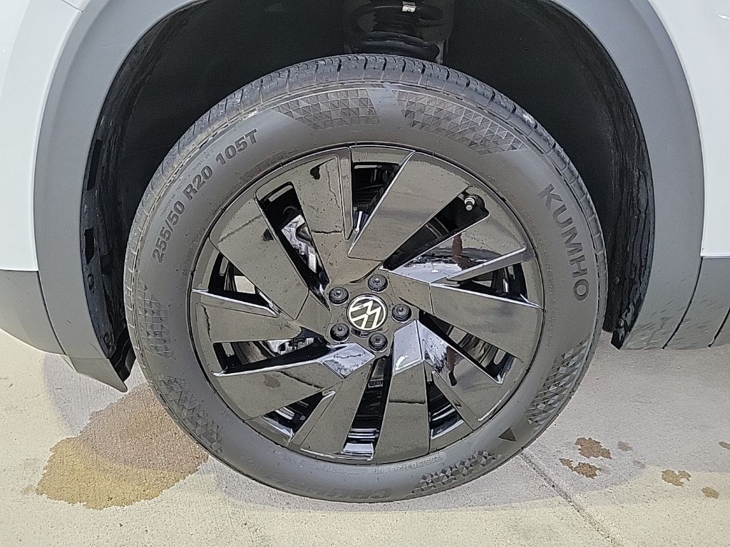 Thumbnail: 2024 Volkswagen Atlas - 9