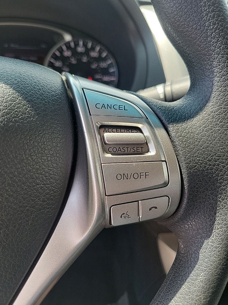 Thumbnail: 2014 Nissan Altima - 25