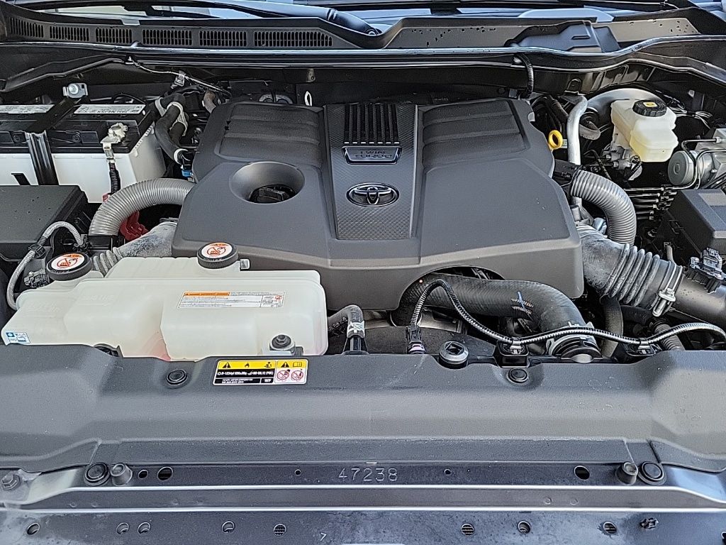 Thumbnail: 2024 Toyota Tundra - 32