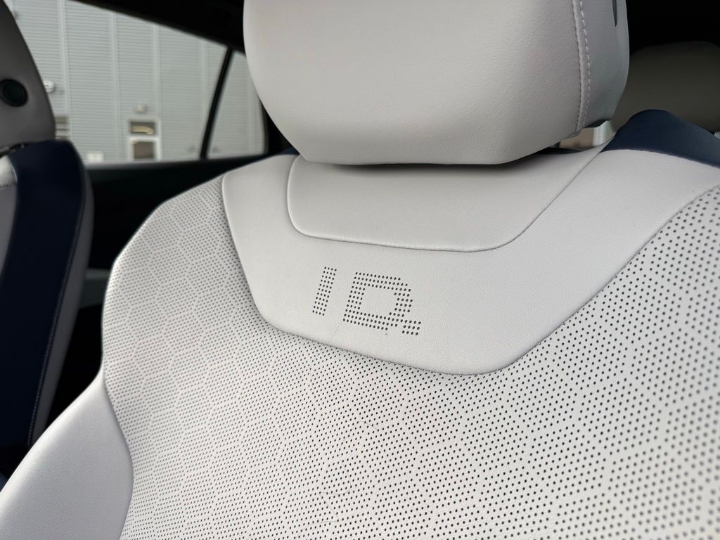 Thumbnail: 2023 Volkswagen ID.4 - 12