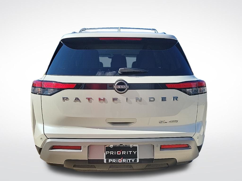 Thumbnail: 2023 Nissan Pathfinder - 4