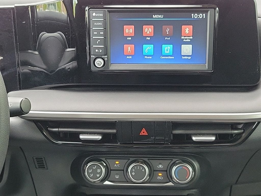 Thumbnail: 2025 Nissan Kicks - 23