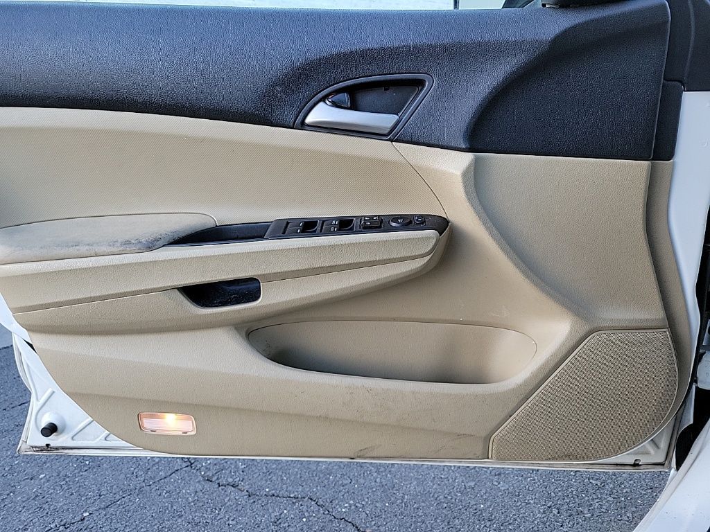 Thumbnail: 2012 Honda Accord - 23