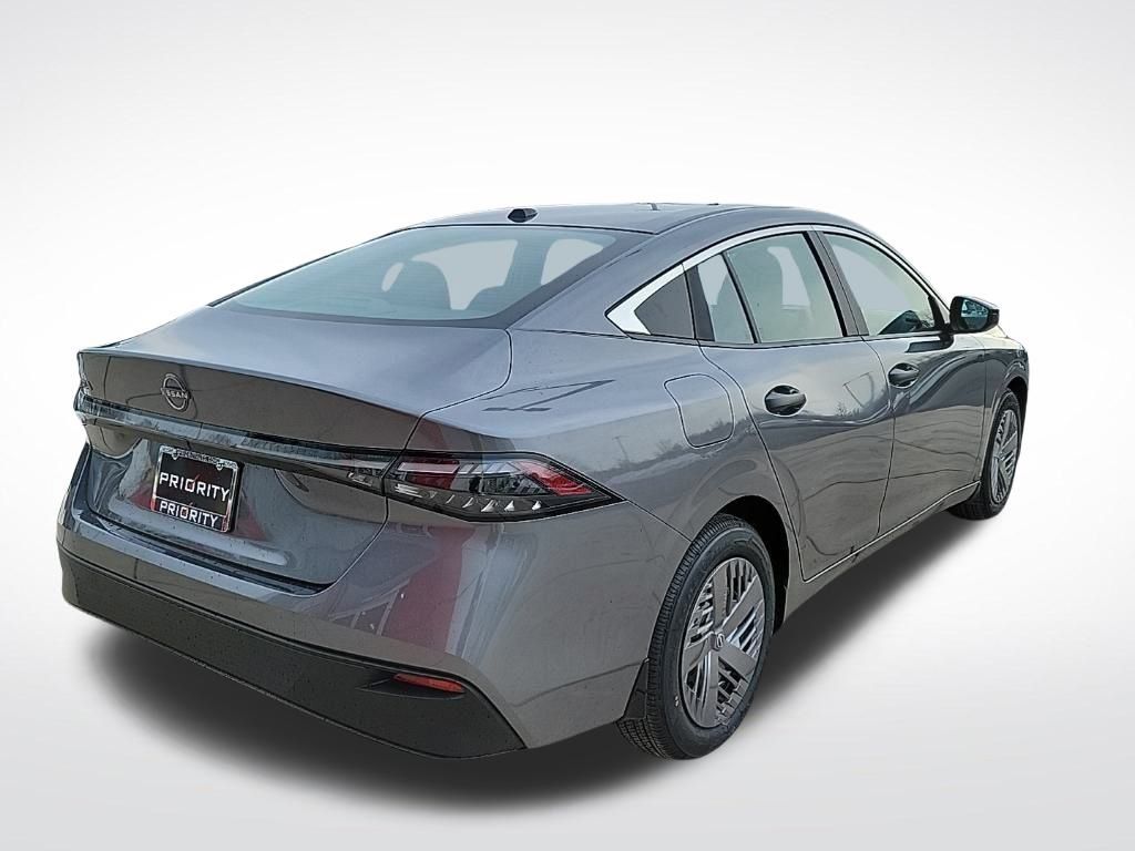 Thumbnail: 2026 Nissan Sentra - 5