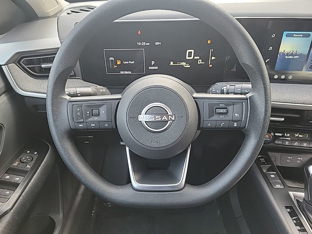 Thumbnail: 2026 Nissan Kicks - 19