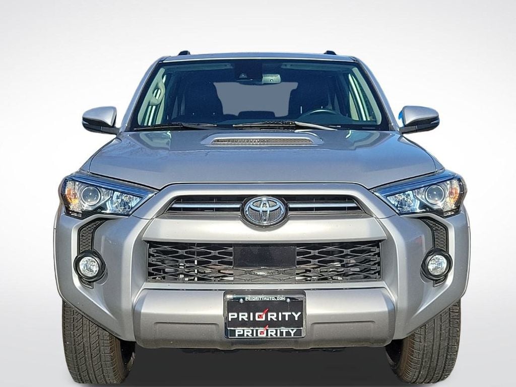 Thumbnail: 2020 Toyota 4Runner - 8