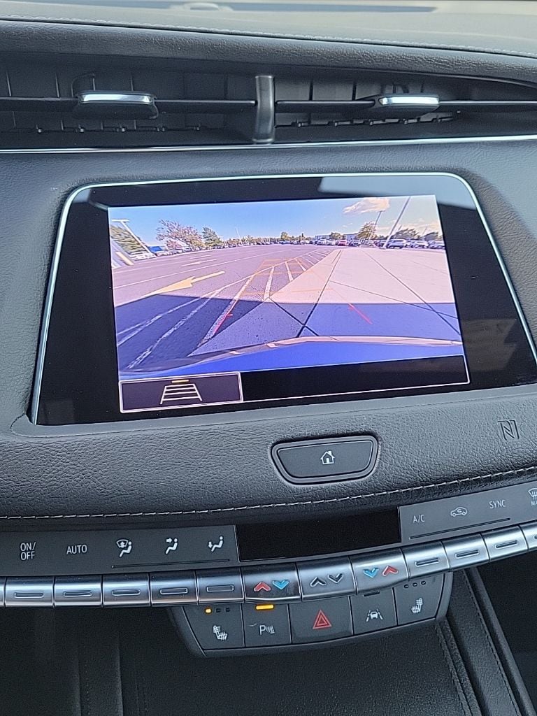 Thumbnail: 2020 Cadillac XT4 - 32