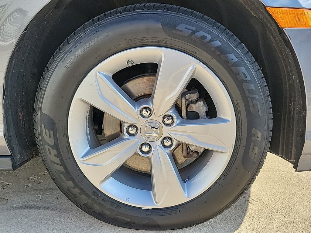 Thumbnail: 2019 Honda Odyssey - 9