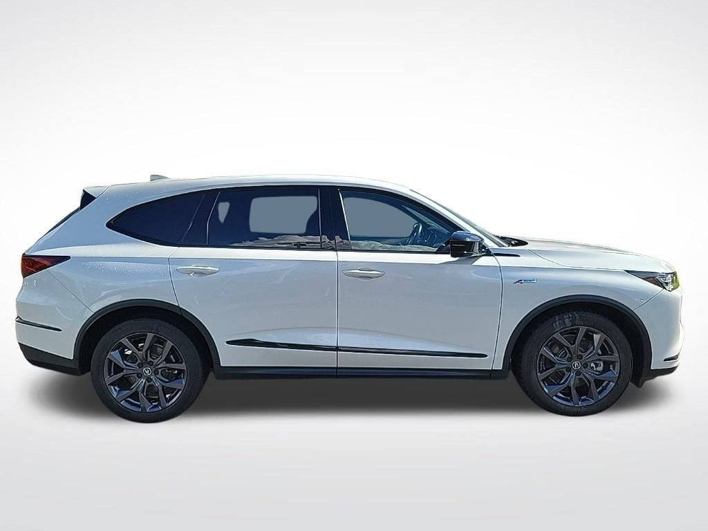 Thumbnail: 2022 Acura MDX - 9