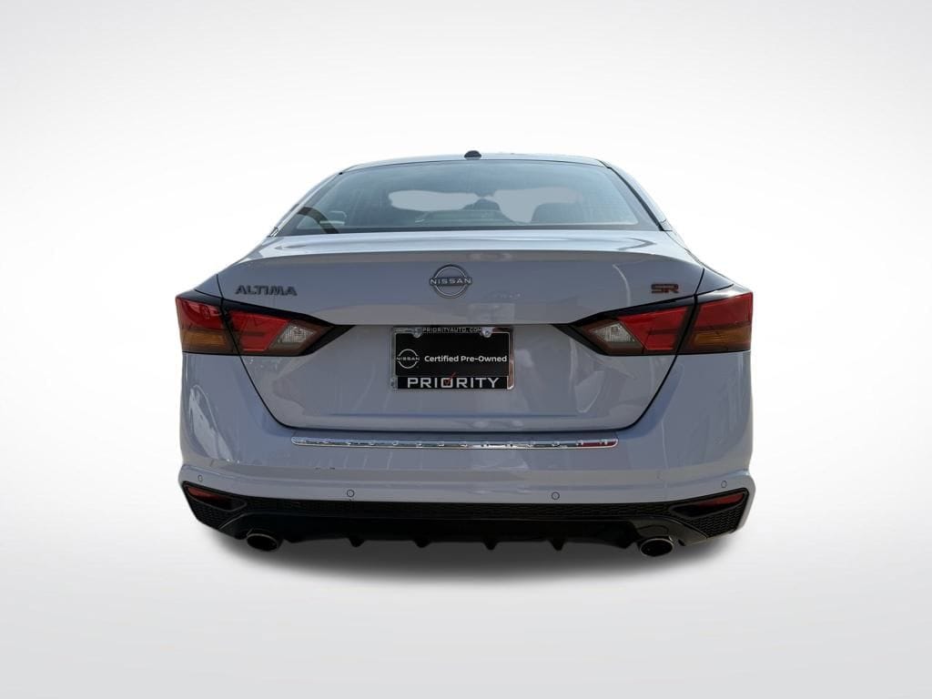 2023 Nissan Altima SR 4