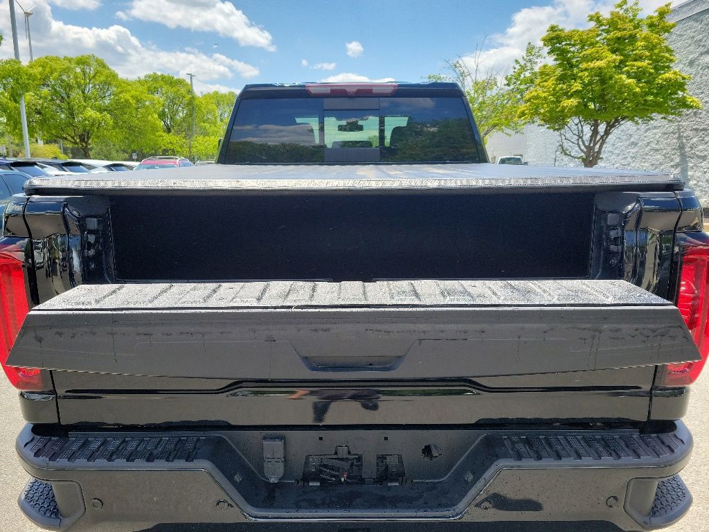Thumbnail: 2022 GMC Sierra 3500 - 15