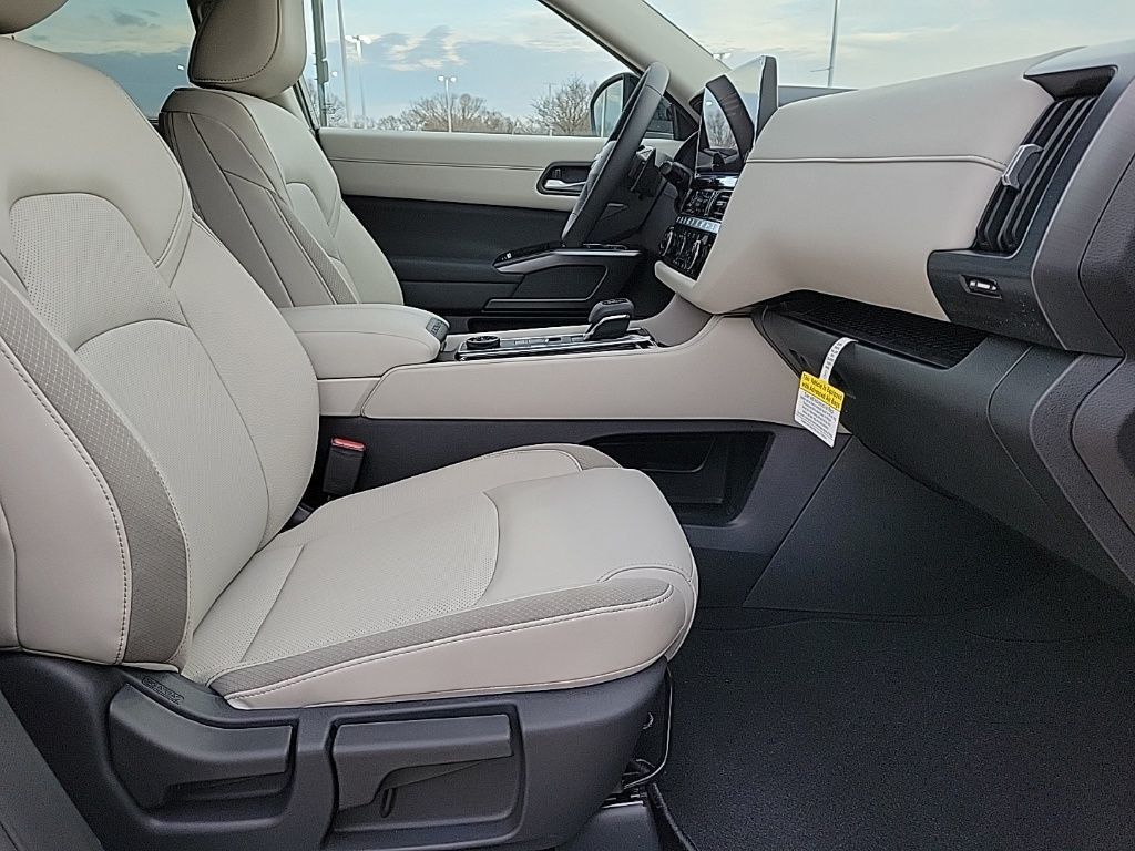 Thumbnail: 2026 Nissan Pathfinder - 20