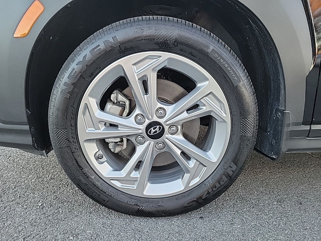 Thumbnail: 2023 Hyundai Kona - 10