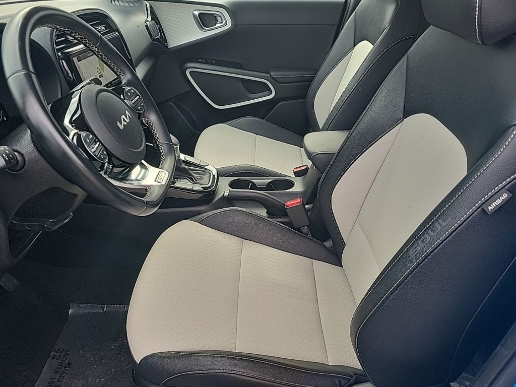 Thumbnail: 2023 Kia Soul - 12