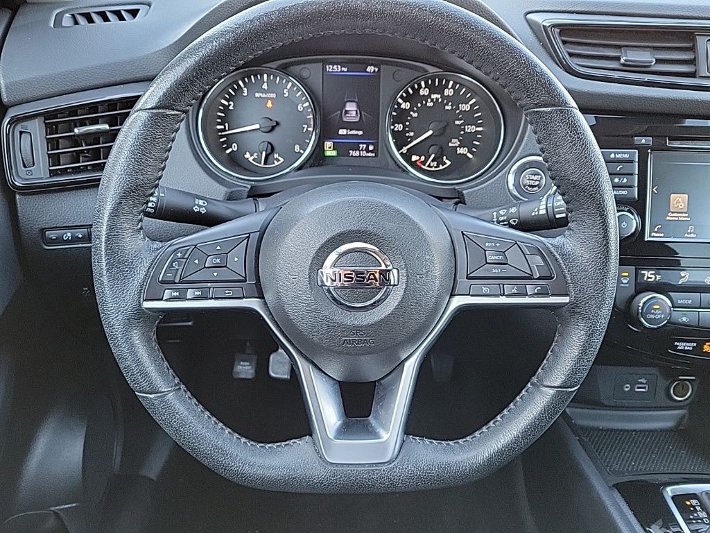 Thumbnail: 2020 Nissan Rogue - 18