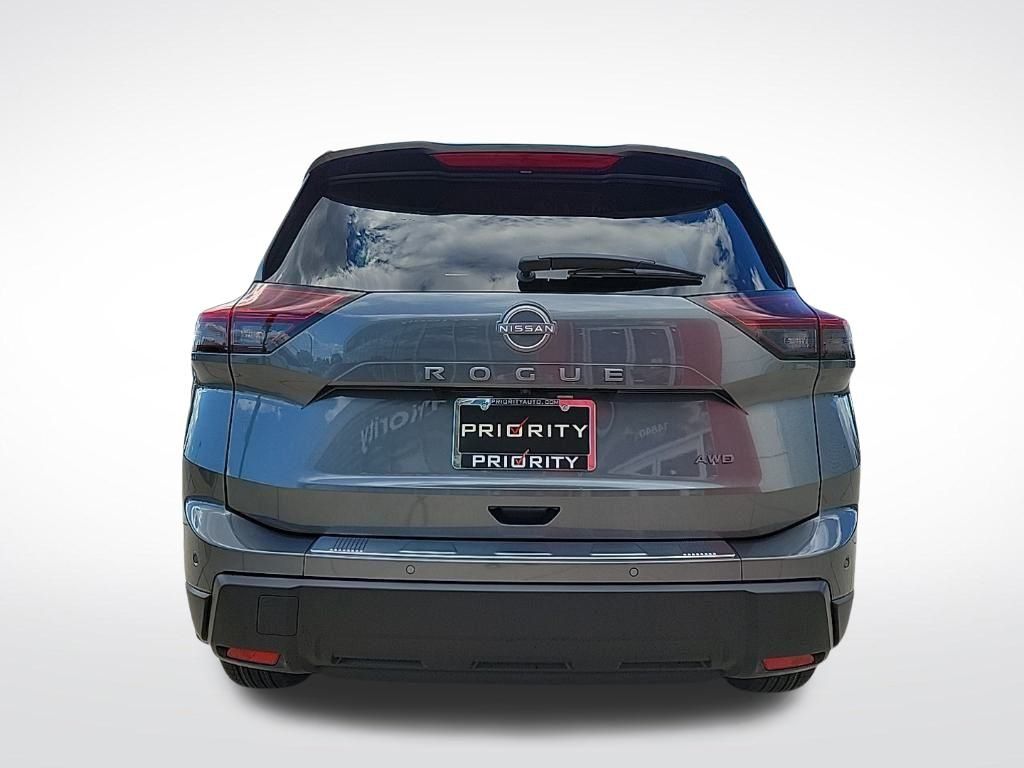 Thumbnail: 2026 Nissan Rogue - 4