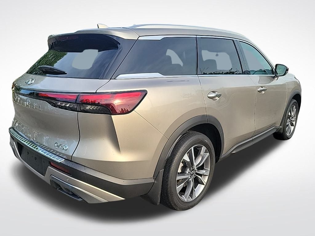Thumbnail: 2022 INFINITI QX60 - 4