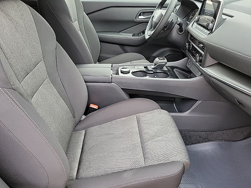 Thumbnail: 2026 Nissan Rogue - 16