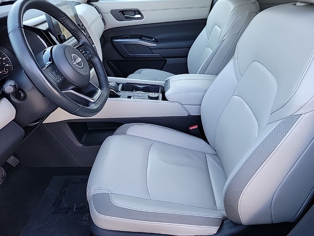 Thumbnail: 2024 Nissan Pathfinder - 12