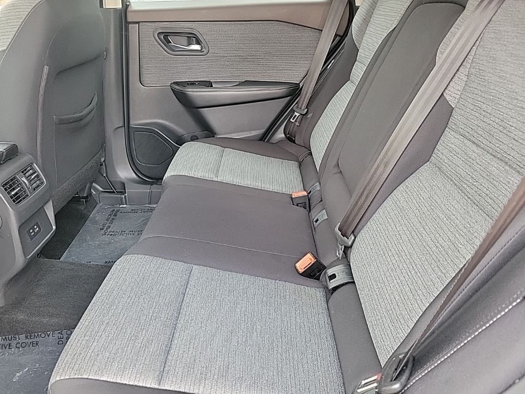 Thumbnail: 2021 Nissan Rogue - 14