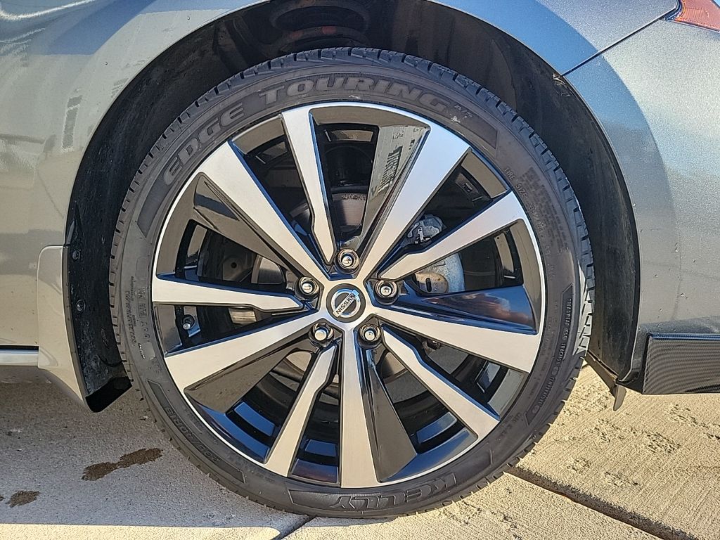 Thumbnail: 2022 Nissan Altima - 11